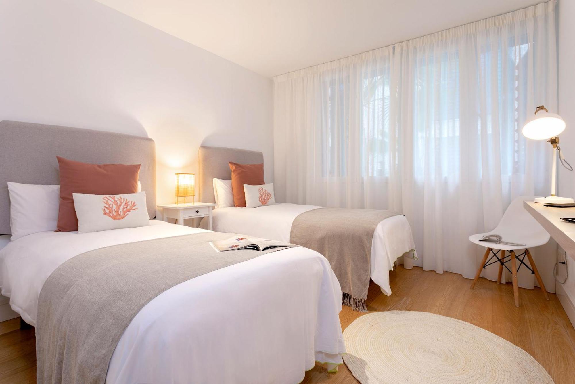 Genteel Home San Agustin مالقة المظهر الخارجي الصورة